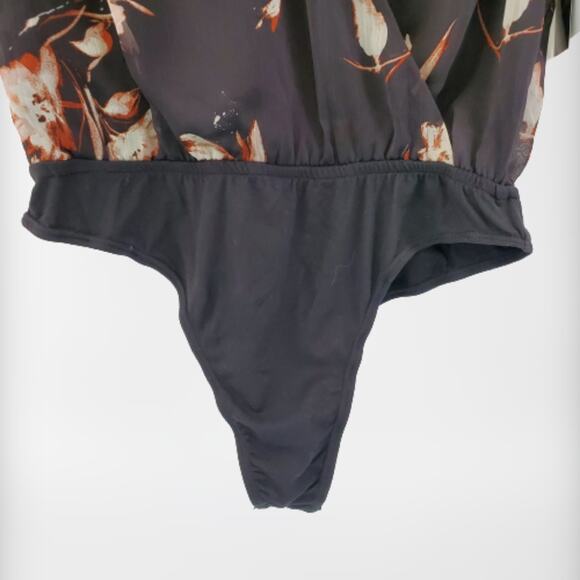 NWT Ash & Violet sexy partly sheer floral v neck bodysuit size small - Picture 6 of 12